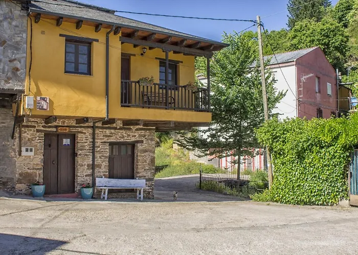 Casa El Susurro 컨트리하우스 폰페라다